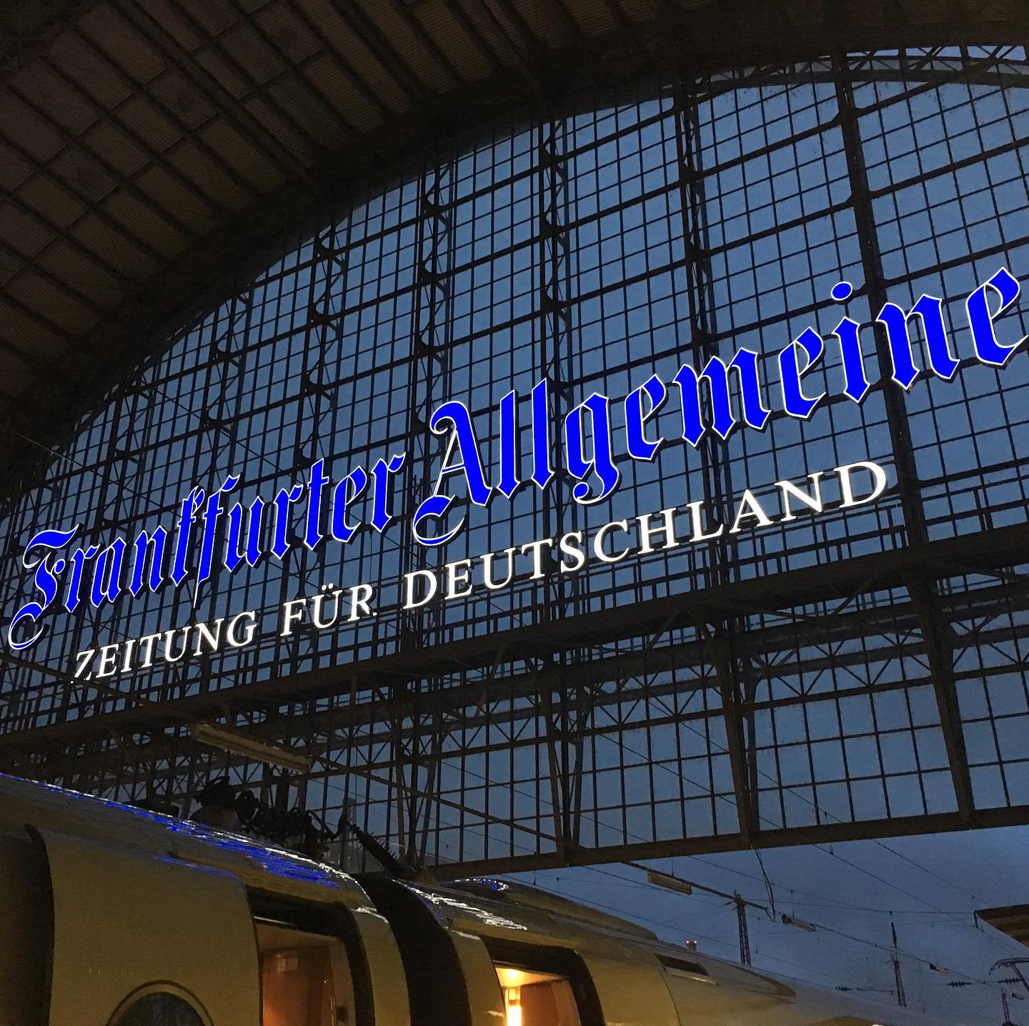 One of Europe’s great stations: Frankfurt (Main) Hbf. But poorly served by night trains just now. Something we’d love to fix! #TrainsForEurope #FrankfurtMain #FrankfurtHbf #eisenbahnbilder